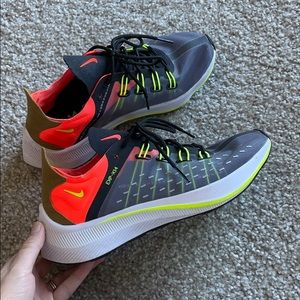 Women’s Nike tennis shoes Nike EXP-X14.